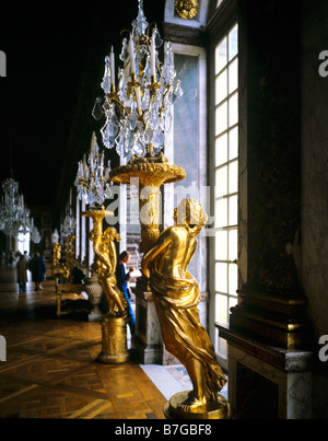 Kandelaber im Spiegelsaal von Versailles Frankreich Europa Stockfoto