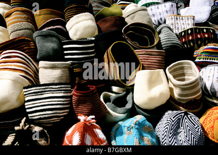 Woolen Hüte zum Verkauf auf Markt Marrakesch, Marokko. Stockfoto