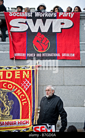 Ein Demonstrator bei einer Kundgebung protestieren gegen die israelischen Angriffe auf Gaza, Januar 2009 Stockfoto