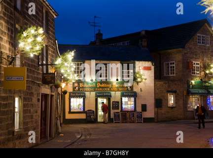 Bakewell Dorf genommen in der Nacht während Weihnachten Derbyshire Peak District England Stockfoto