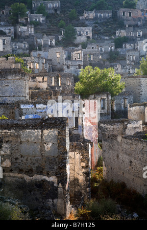 verlassene Häuser Häuser und Gebäude in der türkischen Geist Stadt Kayakoy in der Türkei Stockfoto