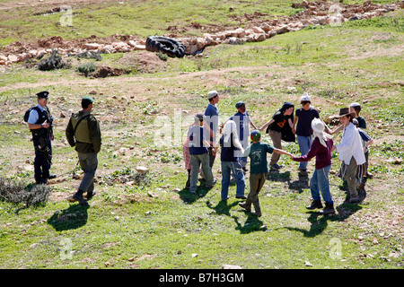 Israelische Siedler Kinder Purim Feier besetzt ein jüdisches religiöses Fest in der israelischen alte Stadt Hebron in Palästina. Stockfoto