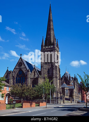 Die römisch-katholische Kirche von St. Francis Xavier, Liverpool, UK. 1848 von JJ Scoles und erweiterte im Jahr 1885 erbaute Stockfoto