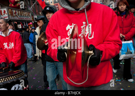 New York NY 26. Januar 2009 Chinatown Gemeinschaft markiert das neue Mondjahr mit Prozessionen durch Chinatown Stockfoto