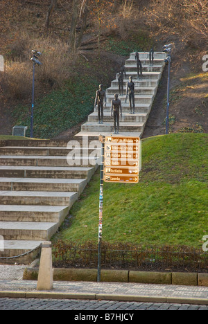 Denkmal für die Opfer des Kommunismus, die Ujezd Straße in Mala Strana in Prag Tschechische Republik Europa überlebt Stockfoto