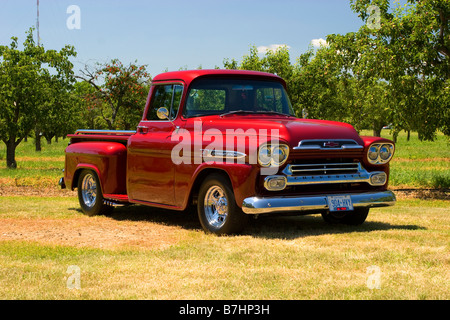 1959-Chevrolet Apache Pickup-truck Stockfoto