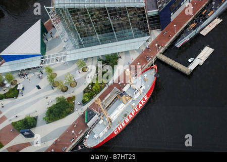 Das Licht Schiff Chesapeake am Innenhafen wie gesehen, Blick nach Süden vom 27. Stock World Trade Center Baltimore Maryland Stockfoto