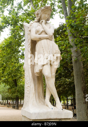 Eine Statue von Villeda im Jardin du Luxembourg, Paris Frankreich Europa Stockfoto