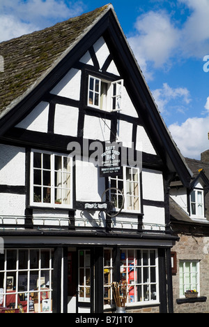 dh Heu auf Wye POWYS WALES Victoria Bed and Breakfast Shops Buchhändler Buchhandlung Buchstadt Stockfoto