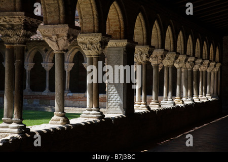 Der Kreuzgang der Abtei Saint-Pierre in Moissac, Frankreich. Stockfoto