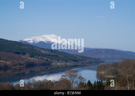 dh Loch Tummel STRATHTUMEL PERTHSHIRE Scottish Highlands Mount Schiehallion Mountain Tay Forest Park schottland Berge strath tummel Stockfoto