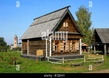 Traditionelle 19. Jahrhundert Russisches Haus das Museum der Holzarchitektur in Susdal, Russland Stockfoto