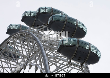 Gondeln auf dem London Eye Ansicht von unten. Stockfoto