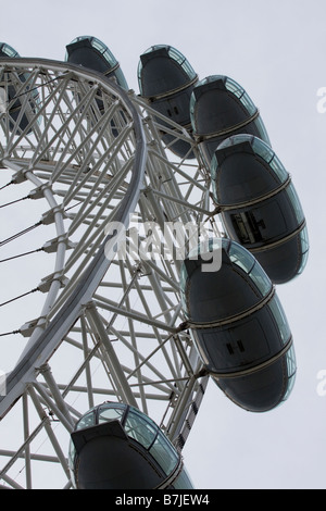 Gondeln auf dem London Eye Ansicht von unten. Stockfoto