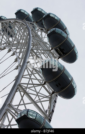 Gondeln auf dem London Eye Ansicht von unten. Stockfoto