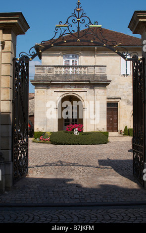 Tor vor Gericht Hof Couvent des Jacobins saint Emilion Bordeaux Frankreich Stockfoto