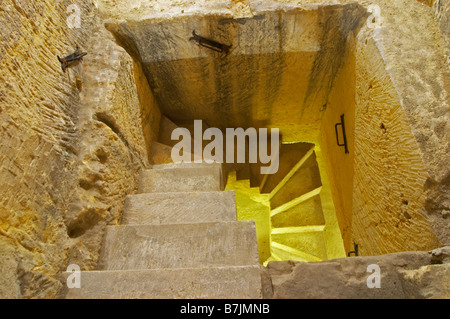Treppe zum Keller Couvent des Jacobins saint Emilion Bordeaux Frankreich Stockfoto
