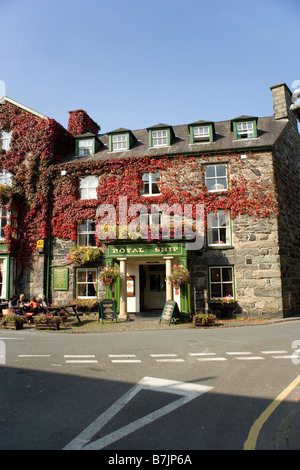 Royal-Schiff-Hotel im Ortszentrum Gwynedd, Nordwales Stockfoto