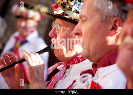 Morris Dancers in Woodstock, Oxfordshire für Bürgermeister Mock Feier 2008 Stockfoto