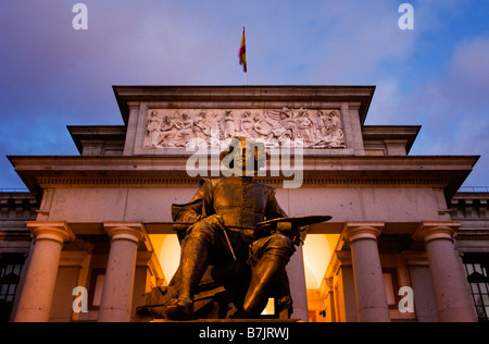 Velazquez-Statue vor dem Museo del Prado in Madrid Stockfoto