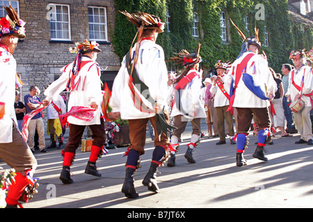 Morris Dancers in Woodstock, Oxfordshire für Bürgermeister Mock Feier 2008 Stockfoto