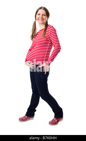 Aktive Schwangerschaft. Happy 25 Wochen schwanger junge Frau isoliert auf weißem Hintergrund. Stockfoto