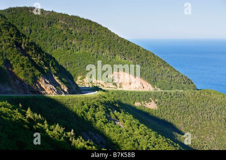 Ansicht der Cabot Trail und St.-Lorenz-Golf, Cape Breton Highlands National Park, Nova Scotia, Kanada Stockfoto