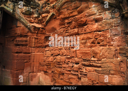 Eine Innenwand in Kenilworth Castle, die tausend Geschichten erzählen könnte Stockfoto