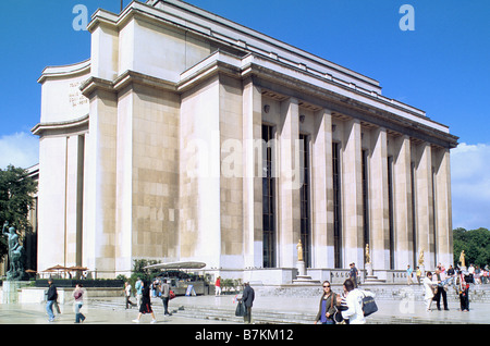 Paris, Palais de Chaillot, Nordansicht des Westflügels, Stockfoto