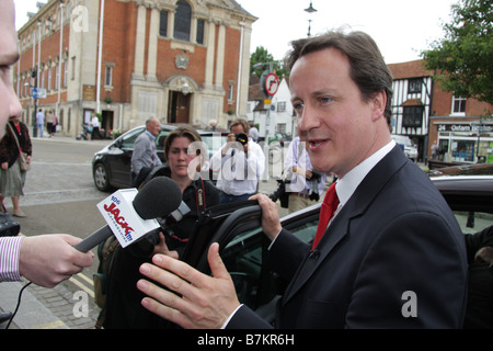 Konservativer Führer David Cameron Gespräche in Henley on Thames Oxfordshire 2008 der Presse Stockfoto