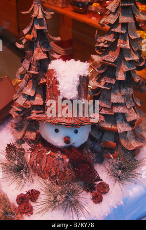 Weihnachtsschmuck im österreichischen Shop in Mayrhofen Tirol Stockfoto