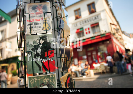 STRAßENSZENE IN VIERTEL MONTMARTRE Stockfoto