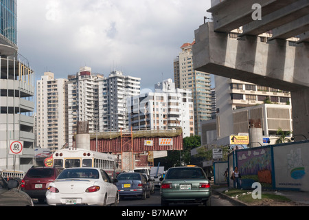 Paitilla Brücke Baustelle für die Küsten Beltway. Balboa Avenue, Panama City, Republik von Panama, Mittelamerika Stockfoto