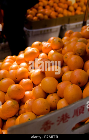Orangen für den Verkauf auf Markt stall Hong kong Stockfoto
