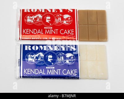 Weiße und braune Zuckerminzkuchen von Kendal, hergestellt von Romneys Im Lake District beliebt bei Wanderern und Bergsteigern IT als Energieriegel Stockfoto