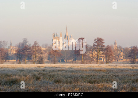 Blick über Christ Church Meadow im Winter, Oxford Stockfoto