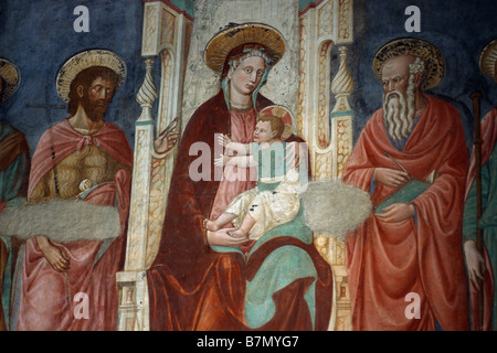 Florenz. Italien. Fragmente von Fresken im Inneren der Kirche von San Miniato al Monte. Stockfoto