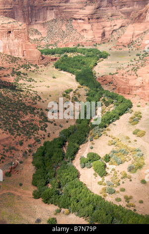 Vogelperspektive vom weißen Haus mit Blick auf Canyon de Chelly Arizona USA Stockfoto