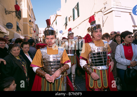 Italien, Sardinien, Alghero, Karwoche, Ostersonntagsprozession, Männer, die als alte römer gekleidet sind Stockfoto