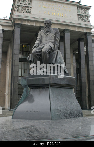 Denkmal des großen russischen Schriftstellers Fjodor Dostojewski in Moskau Stockfoto