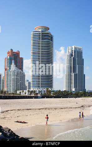 Hochhaus-Architektur auf Miami Beach, Florida Stockfoto