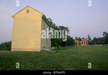 USA-KENTUCKY einen Überblick über die ursprünglichen Gebäude an die alte Shaker-Gemeinde im Shaker Village in Pleasant Hill Kentucky Stockfoto