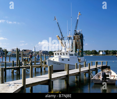 NORTH CAROLINA - Ocracoke Hafen und Leuchtturm auf Ocracoke Island auf den Outer Banks. Stockfoto