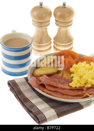 Warmes Frühstück Speck und Rührei Stockfoto