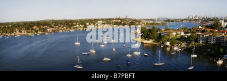 Sydney Harbour View und den Parammatta-Fluss von Drummoyne River front Eigenschaften am Parramatta River Sydney Australien Stockfoto