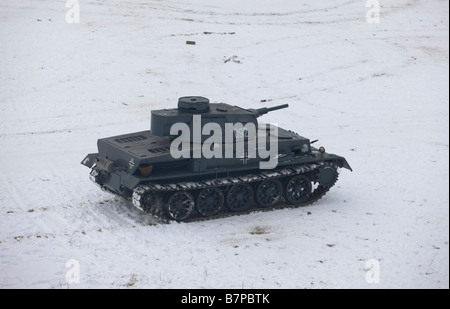 Deutschland Panzer Pz IV in Angriff. Rekonstruktion des großen Vaterländischen Krieges (Zweiter Weltkrieg), 1943 Stockfoto