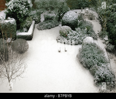 GB - GLOUCESTERSHIRE: Winterliche Garten Szene am Parkgate, Cheltenham Stockfoto