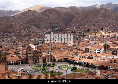 Der Blick auf die Plaza de Armas und die umliegende Landschaft von Cusco, Peru Stockfoto