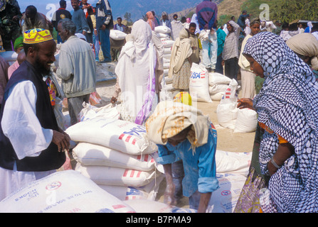 1998 2000 Grenzkonflikt mit Eritrea und Äthiopien viele Eritreer in Flüchtlingslagern und UNO-Friedenstruppen Stockfoto