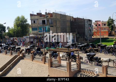 Überfüllten Kai in Edfu in Ägypten Stockfoto